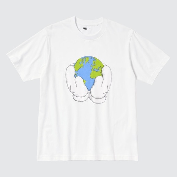 🌎❤️KAWS x Uniqlo - PEACE FOR ALL | T-Shirt (Medium) | NWT❤️🌎 - Picture 1 of 4